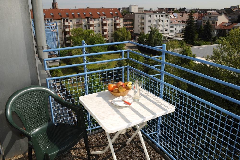 Acora Karlsruhe Zentrum Living The City Exteriör bild